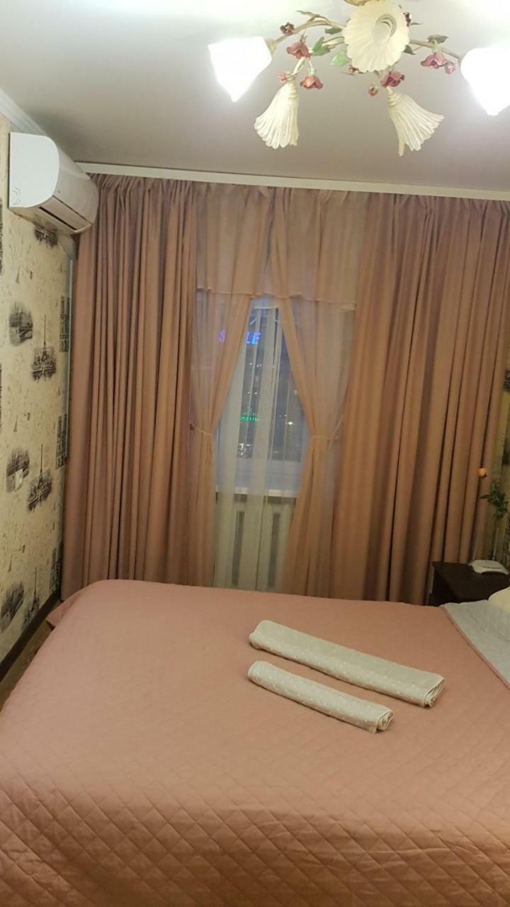 2Х Комнатная С Ремонтом В Центре.Renovated, Center Apartament Khmelʼnytsʼkyy Zewnętrze zdjęcie